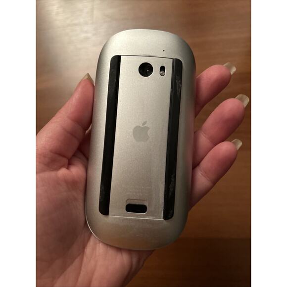 FOR PARTS - Genuine Apple Magic Mouse Wireless Bluetooth Mac White A1296 3VDC B8 - Picture 3 of 8